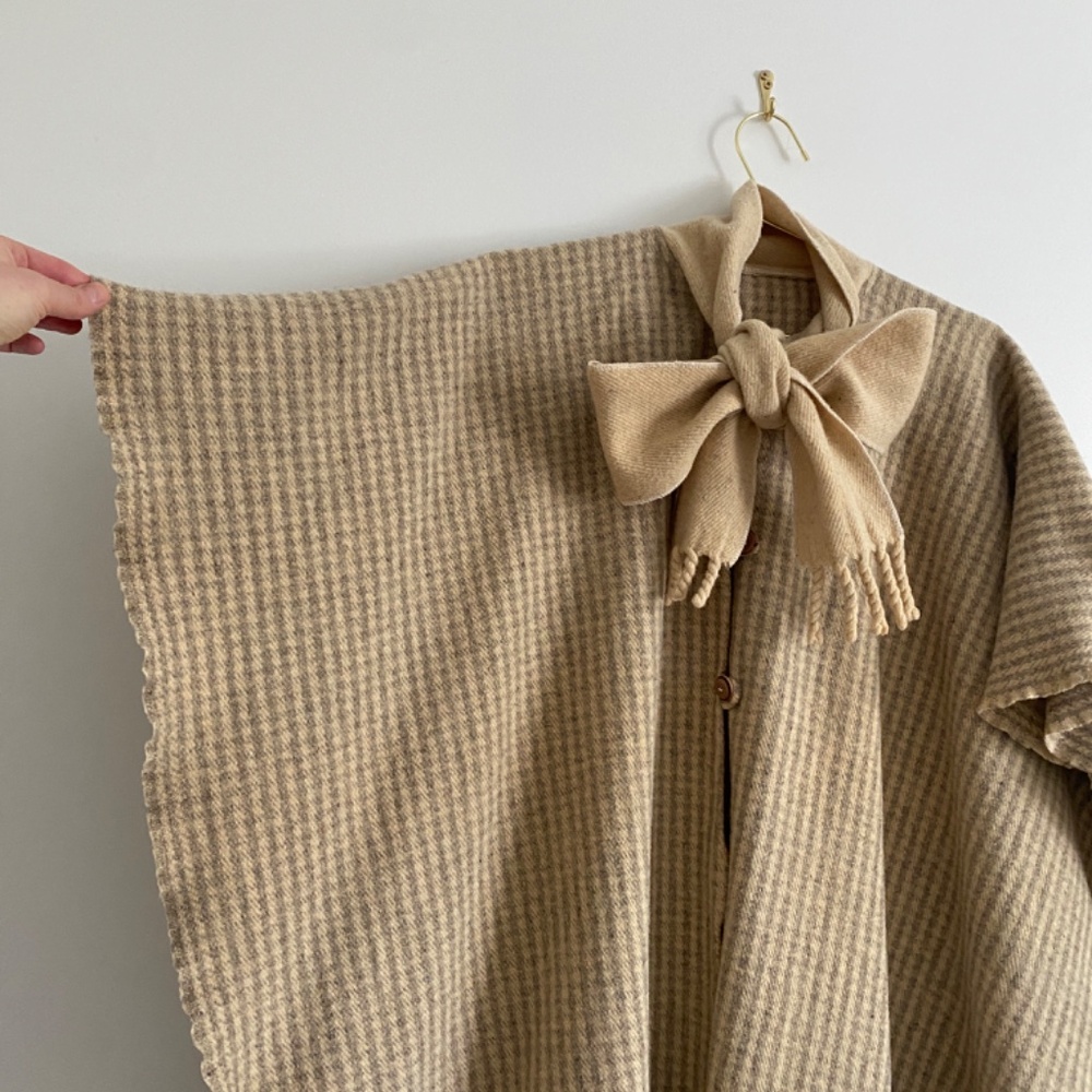 Handmade Wool Cape • Woven Heritage Poncho • 100% New Wool • Free Size - Picture 10 of 10